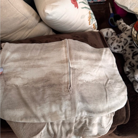 Halo SleepSack Swaddle in Soft Cream - Picture 3 of 5